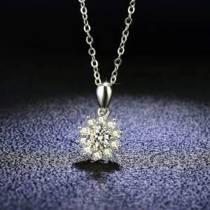 Colar De Prata Com Diamante Tipo Moissanite