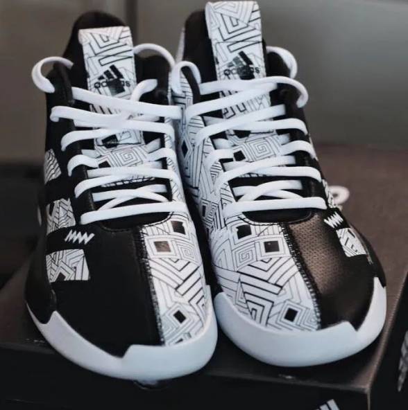 Tnis Adidas Pro Next 2018