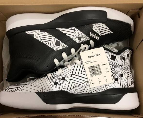 Tnis Adidas Pro Next 2018