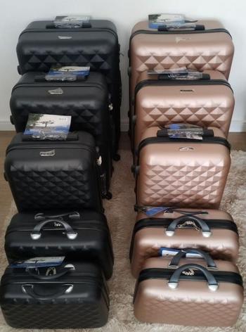 Malas De Viagem. (nova).