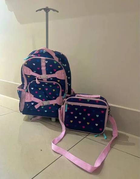 Kit Mochila Com Lancheira