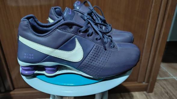 Nike Shox Couro R$ 250,00