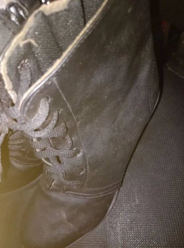 Bota  Nova Apenas $ 50
