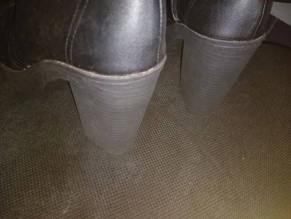 Bota  Nova Apenas $ 50