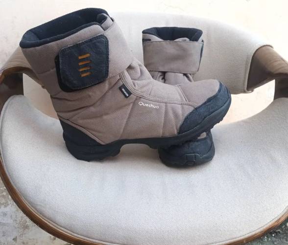 Bota De Inverno Quechua Tamanho 42