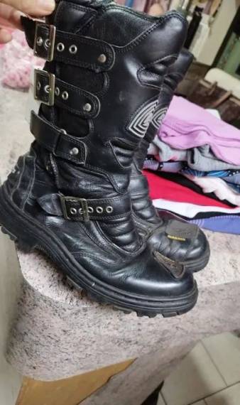 Coturno Preto De Couro Legtimo Albarus