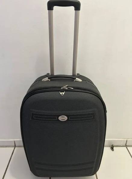 Mala De Viagem Lansay 32 Kg