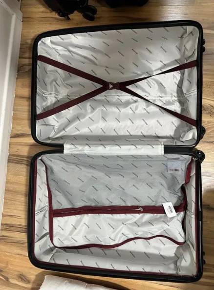 Mala De Viagem Vermelha Com Cadeado