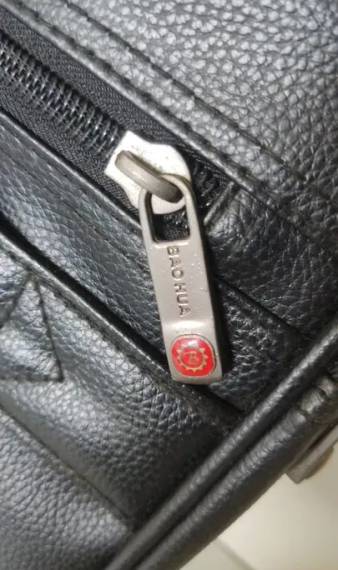 Bolsa Executiva Notebook Couro Laminado Sinttico
