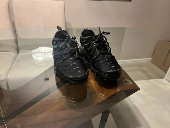 Tnis Nike Air Vapormax Plus Preto