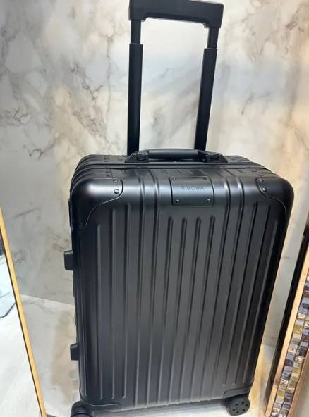 Mala Rimowa Bordo Alumnio
