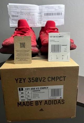 Yeezy 350 V2 Cmpct Slate Red