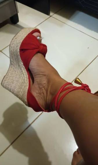 Vendo Essa Sandlia