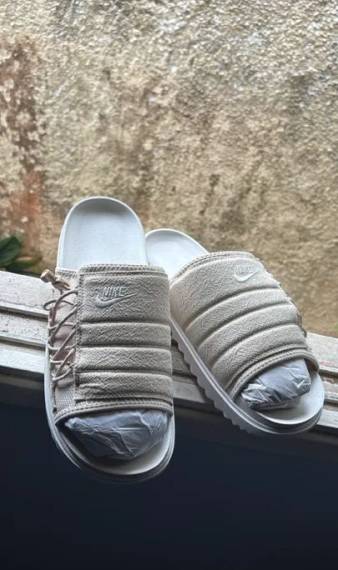 Chinelo Nike Asuna 1