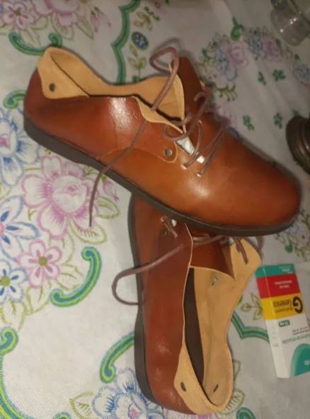Sapato Couro N 37