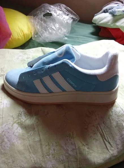 Adidas Campus E Nike