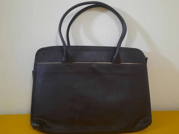 Bolsa Executiva Em Couro Marrom