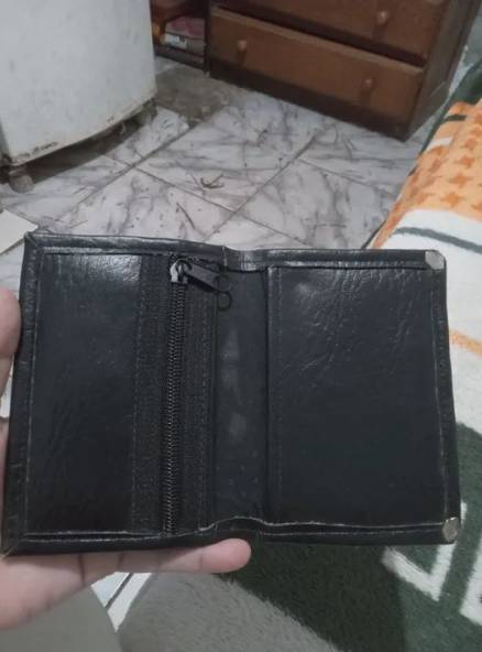 Carteira Masculina Couro Legtimo.30$