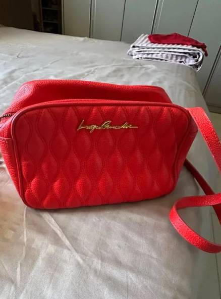 Bolsa De Ombro Vermelha - Luxo E Estilo!