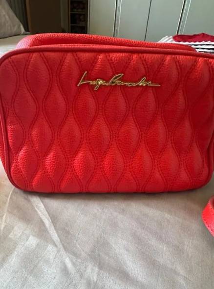Bolsa De Ombro Vermelha - Luxo E Estilo!