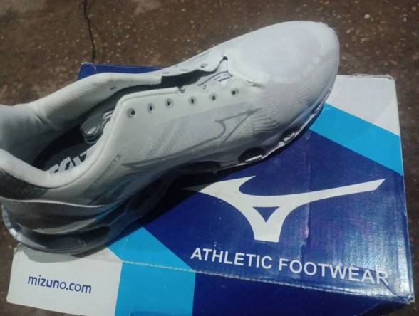 Mizuno Footwear