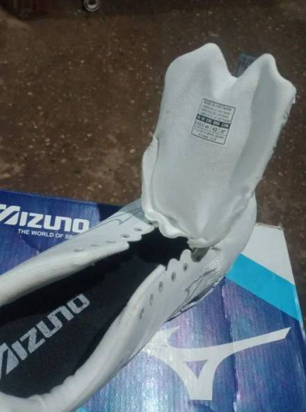 Mizuno Footwear