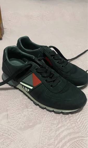 Tnis Prada Original