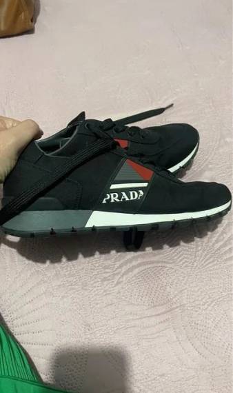 Tnis Prada Original