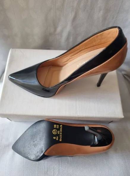 Vendo Esse Lindo Sapato Debora Bertti