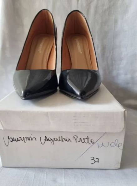 Vendo Esse Lindo Sapato Debora Bertti