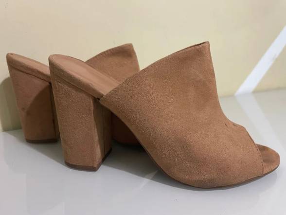 Sandlia Mule Com Salto
