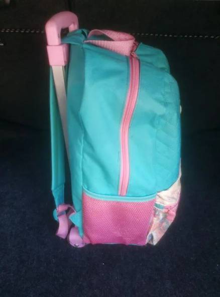 R$ 85,00 Mochila De Rodinhas Sestini - Sereia