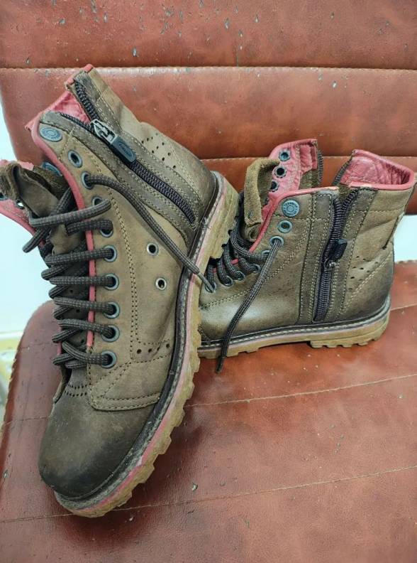Botas De Couro Mesclada