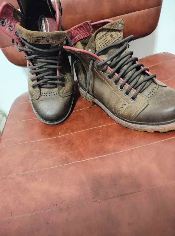 Botas De Couro Mesclada